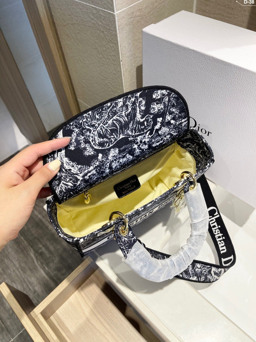 Designer Handbags dior 301