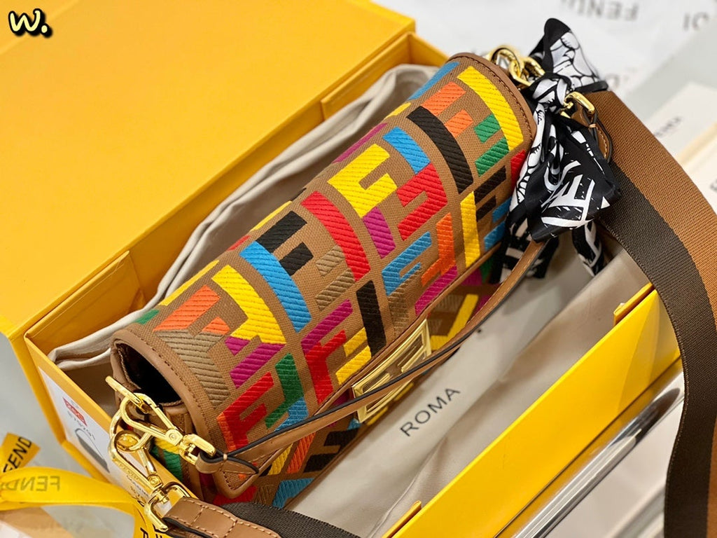 Luxury  Bags Fendi 239