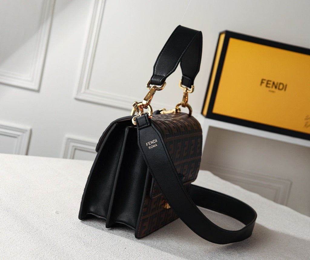 Designer Handbags Fendi 071