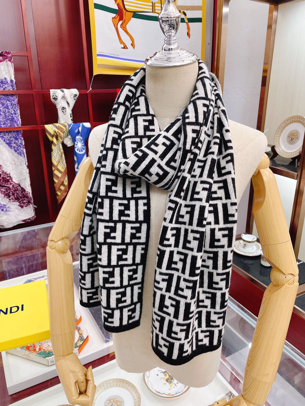 Luxury Fendi  Scarf 004