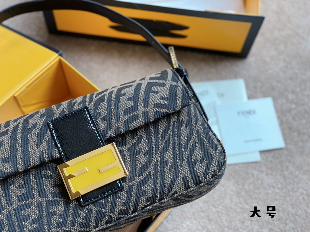 Luxury  Bags Fendi 228