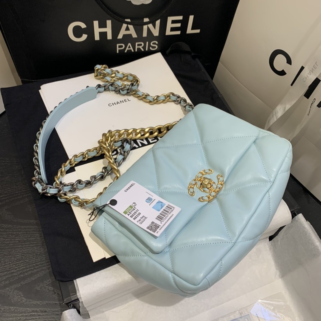 CHANEL 19 Flap Bag Tiffany Blue