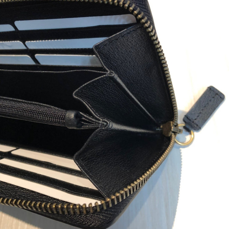 Gucci   Luxury Bags  862