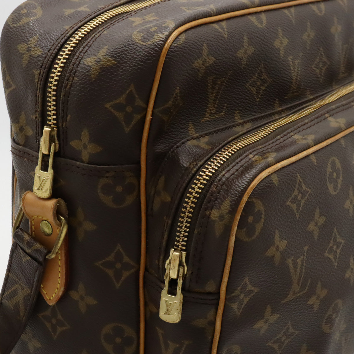 Louis Vuitton Monogram Nile GM Shoulder Bag Non-Beta M45242 by Louis Vuitton