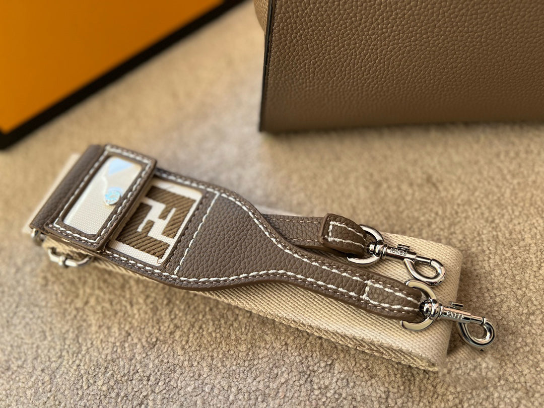 Luxury  Bags Fendi 249