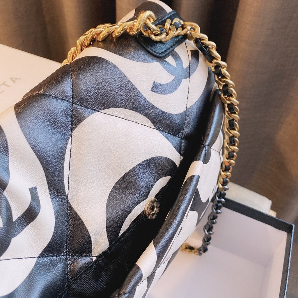 Designer Handbags Chanel 059