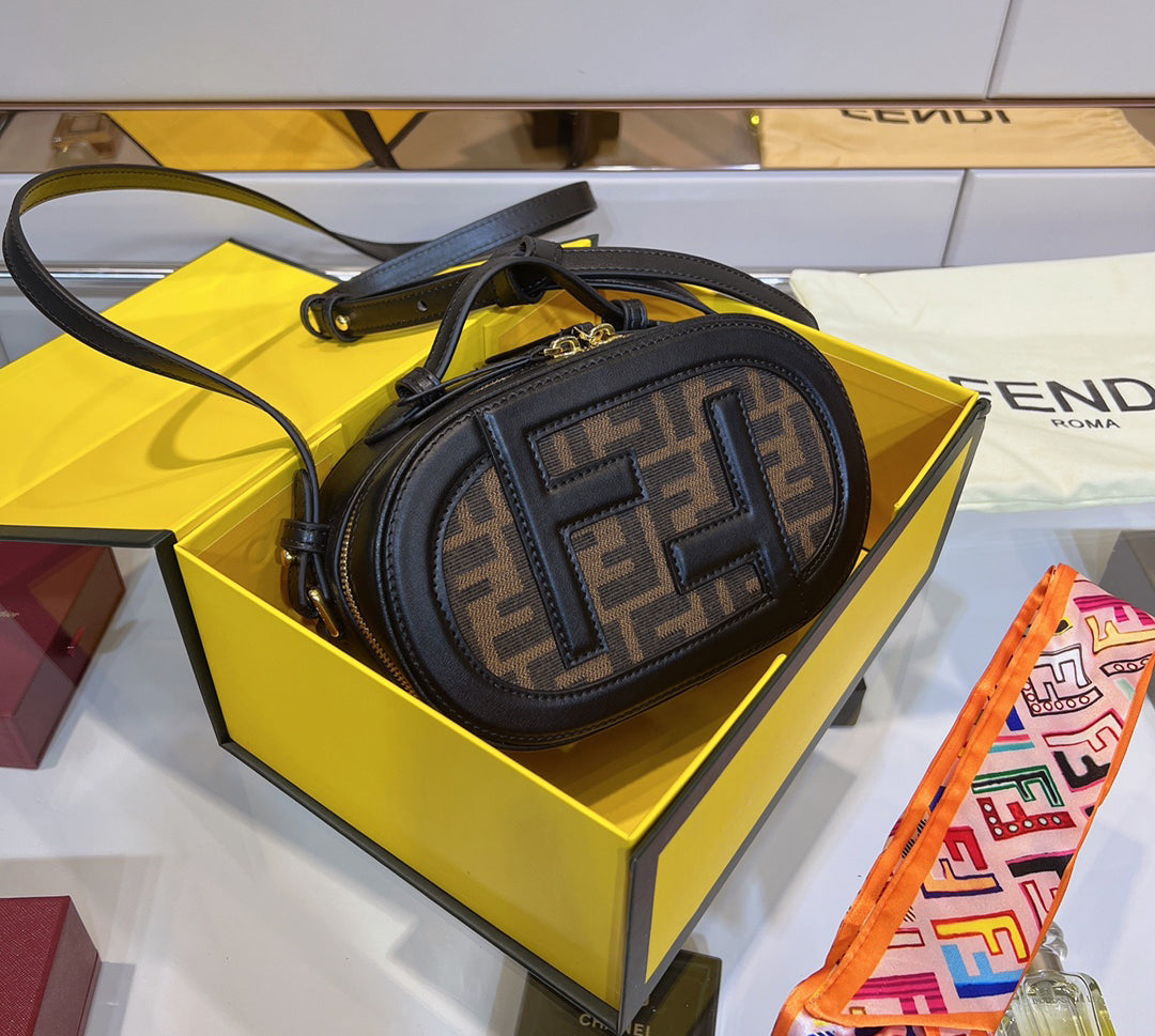 Luxury  Bags Fendi 242