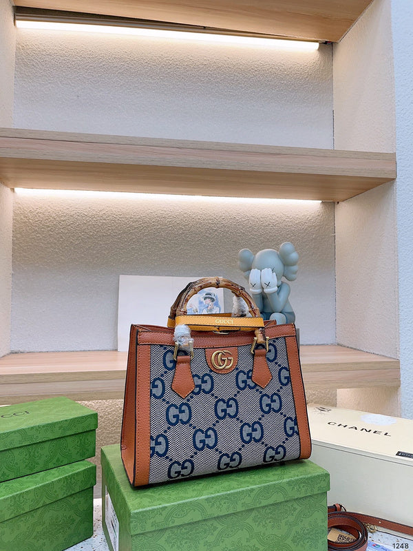 Luxury - Gucci Bags - 114