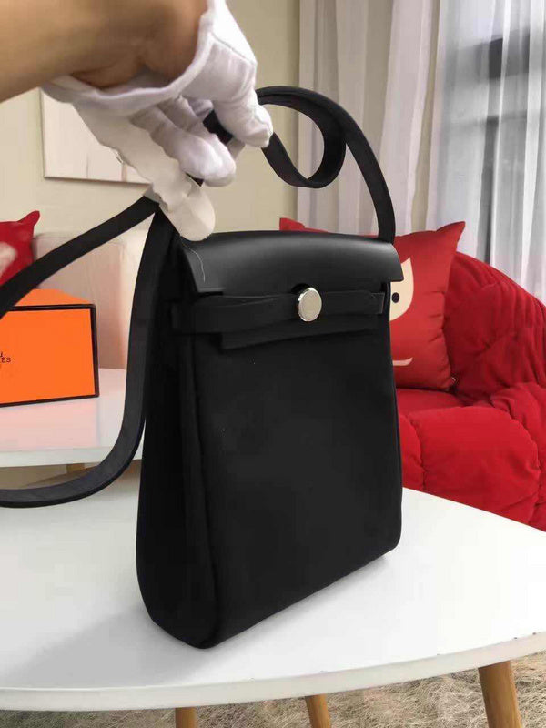 HRS - Bags District - 050