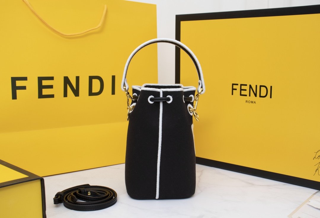 Designer Handbags Fendi 049