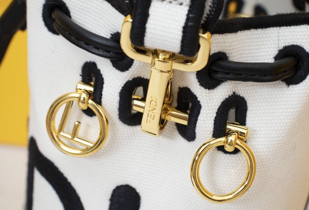 Designer Handbags Fendi 050