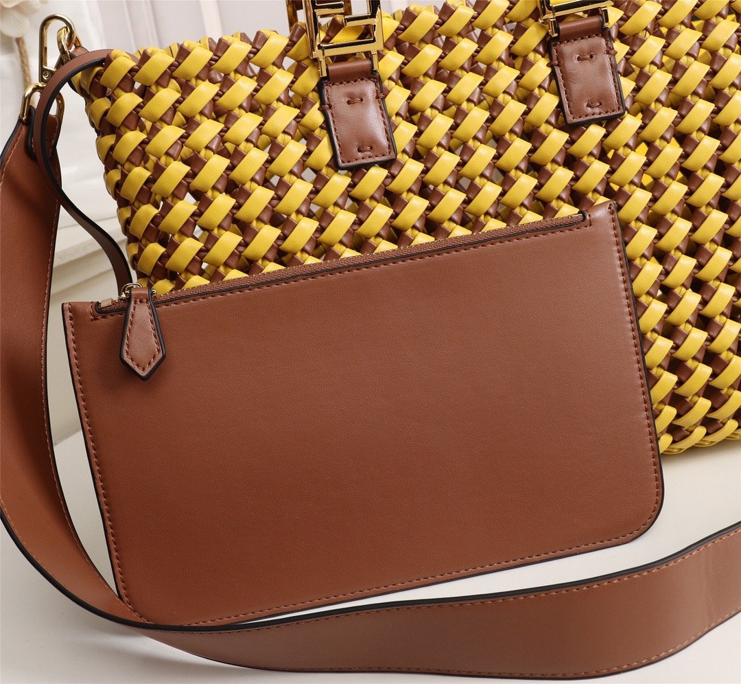 Designer Handbags Fendi 016