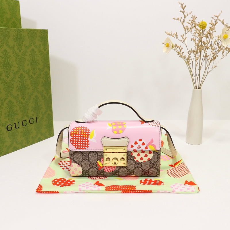 GGG - Bags District - 010