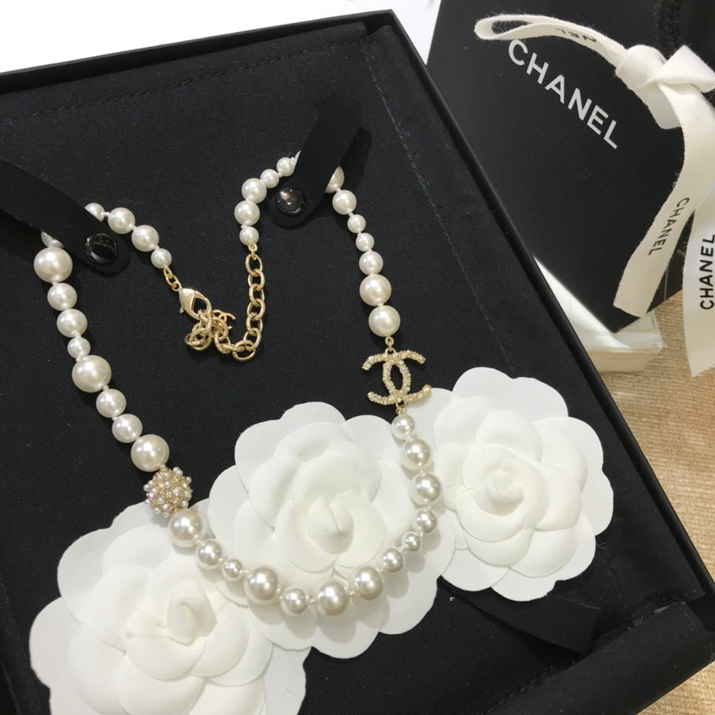 BG - Holiday Necklace chanel023