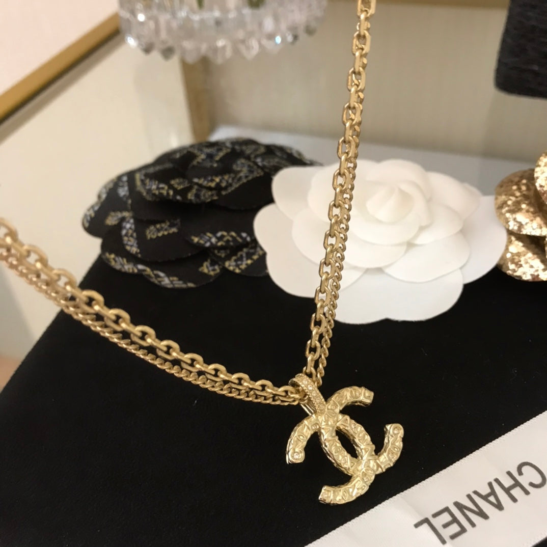 BG - Holiday Necklace chanel035