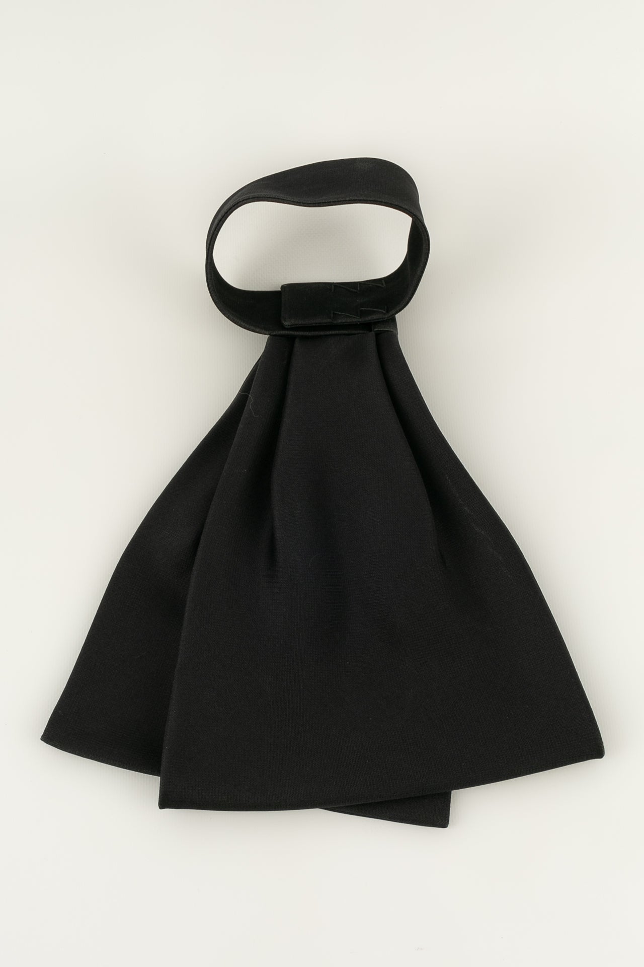 Cravate ascot Christian Dior