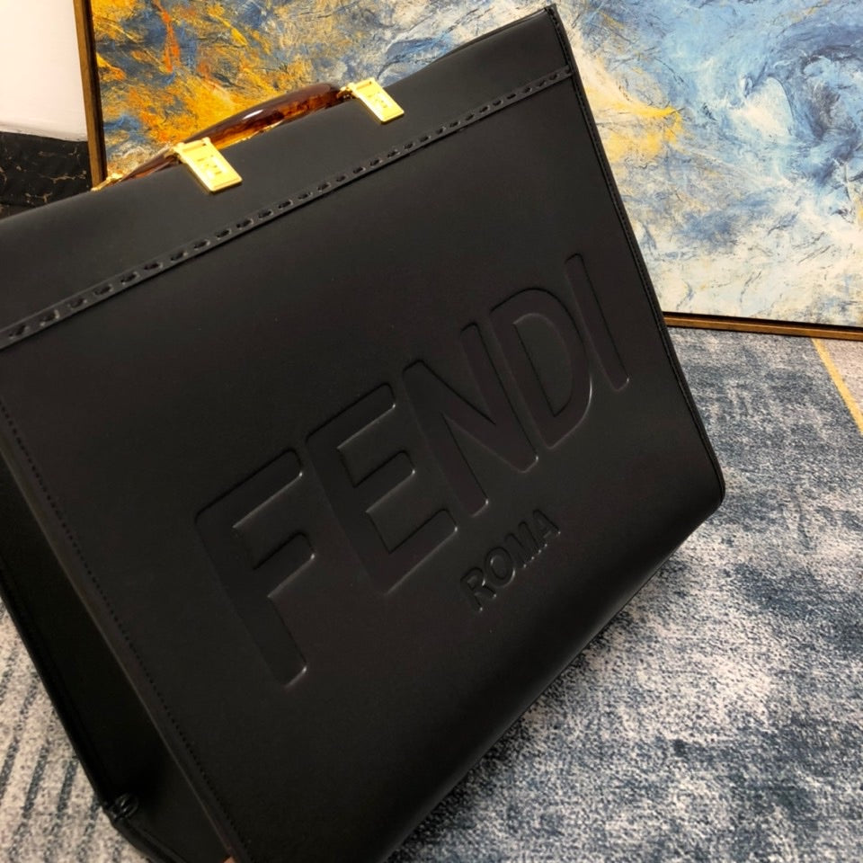 Luxury  Bags Fendi 260