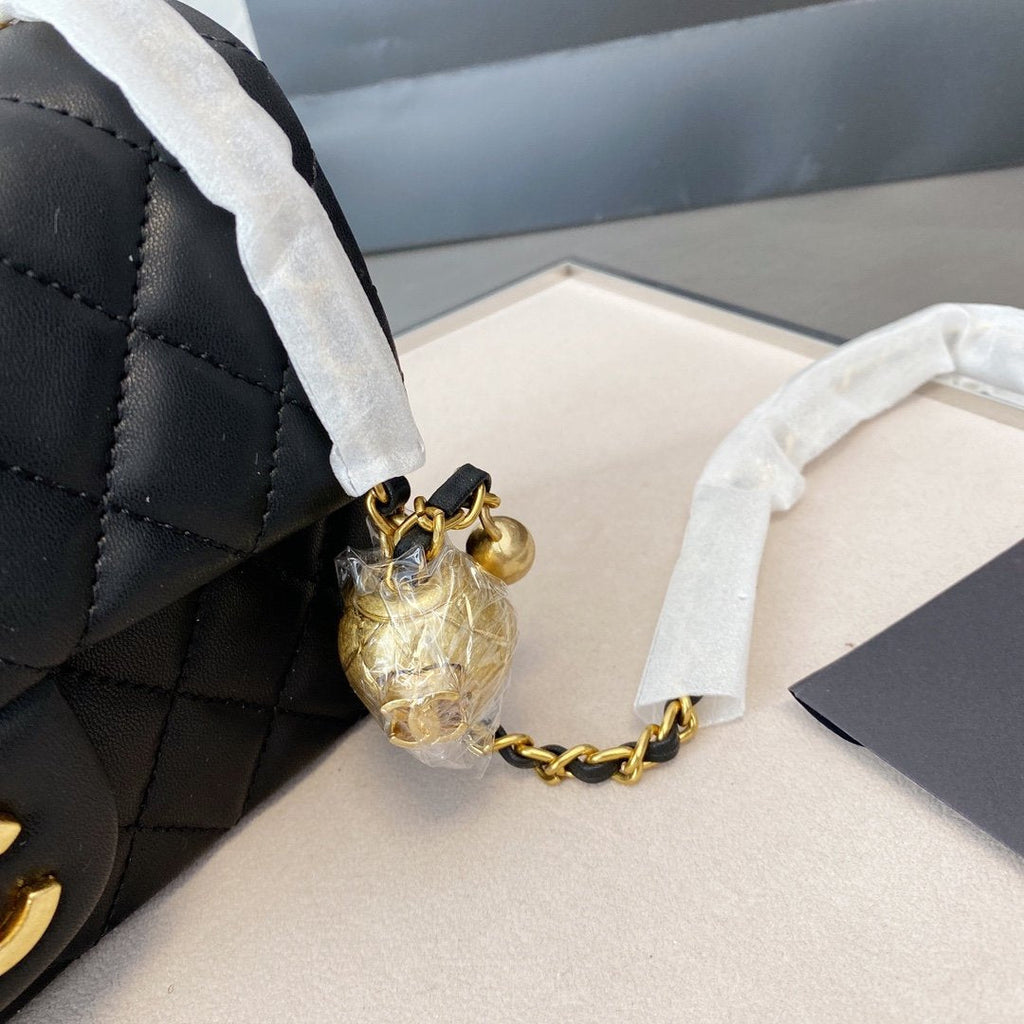 Designer Handbags Chanel 047