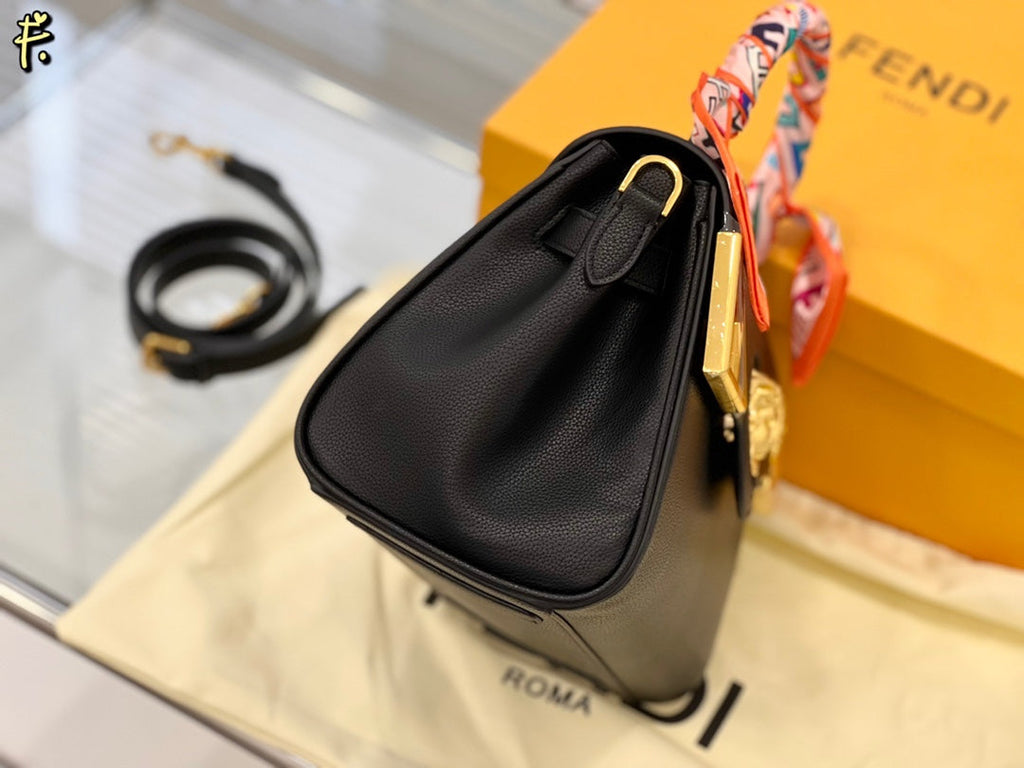 Luxury  Bags Fendi 246