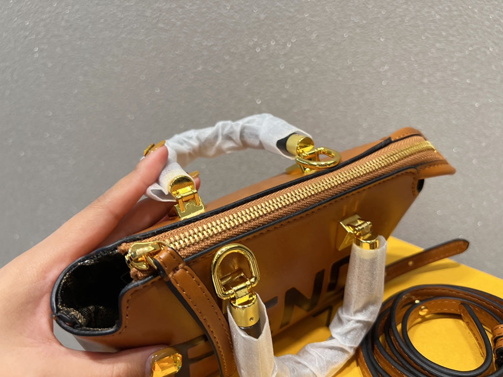 Luxury  Bags Fendi 275