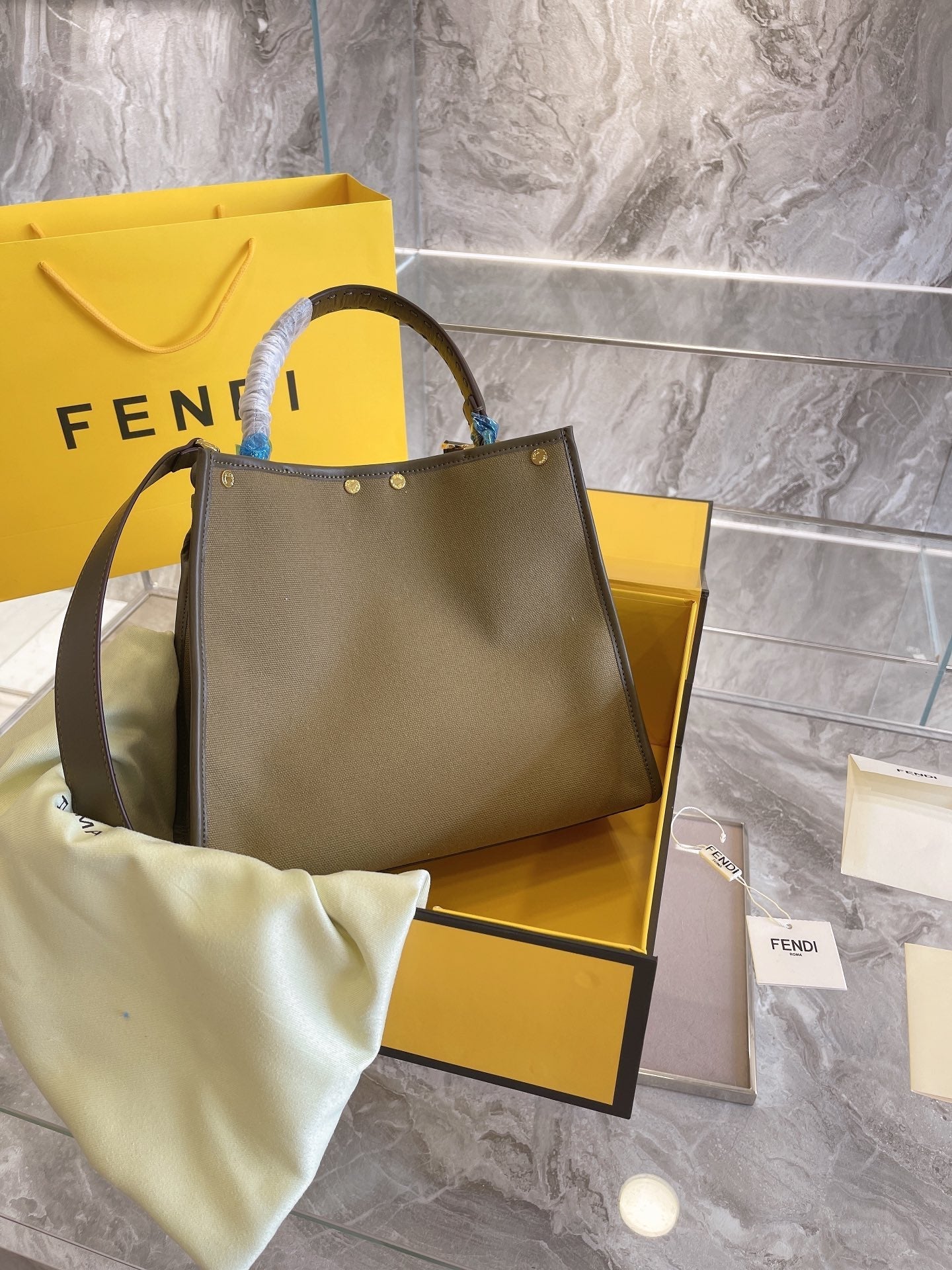 Luxury  Bags Fendi 222