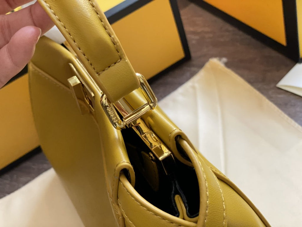Luxury  Bags Fendi 117