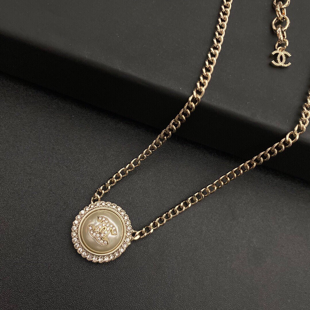 BG - Holiday Necklace chanel034