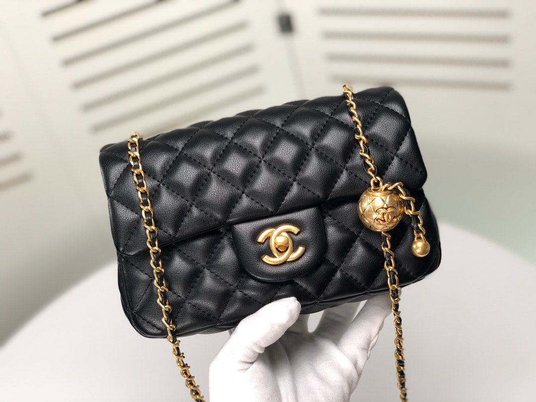 Designer Handbags Chanel 223
