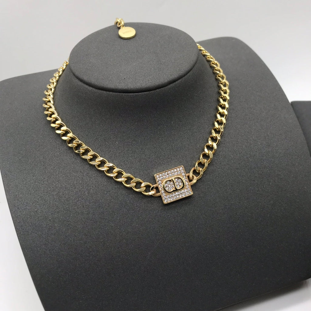 BG - Holiday Necklace dior023