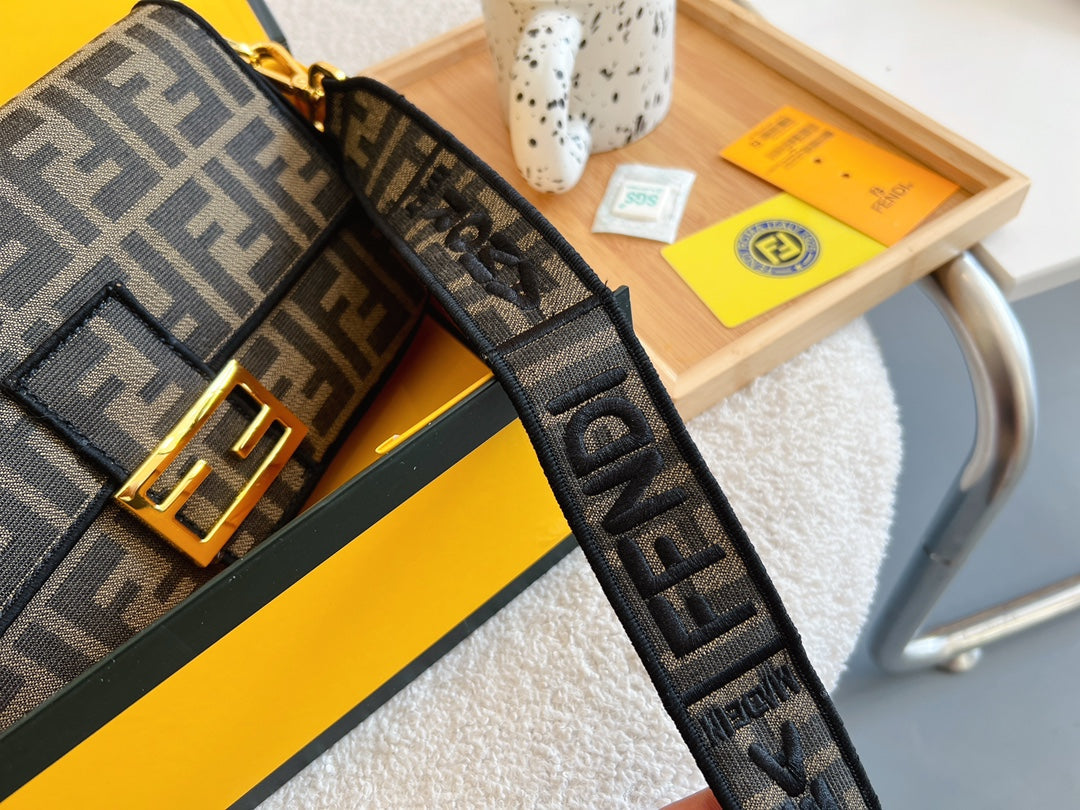 Luxury  Bags Fendi 271