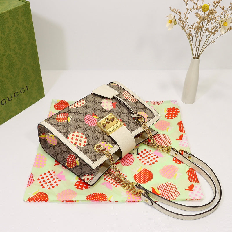 GGG - Bags District - 011