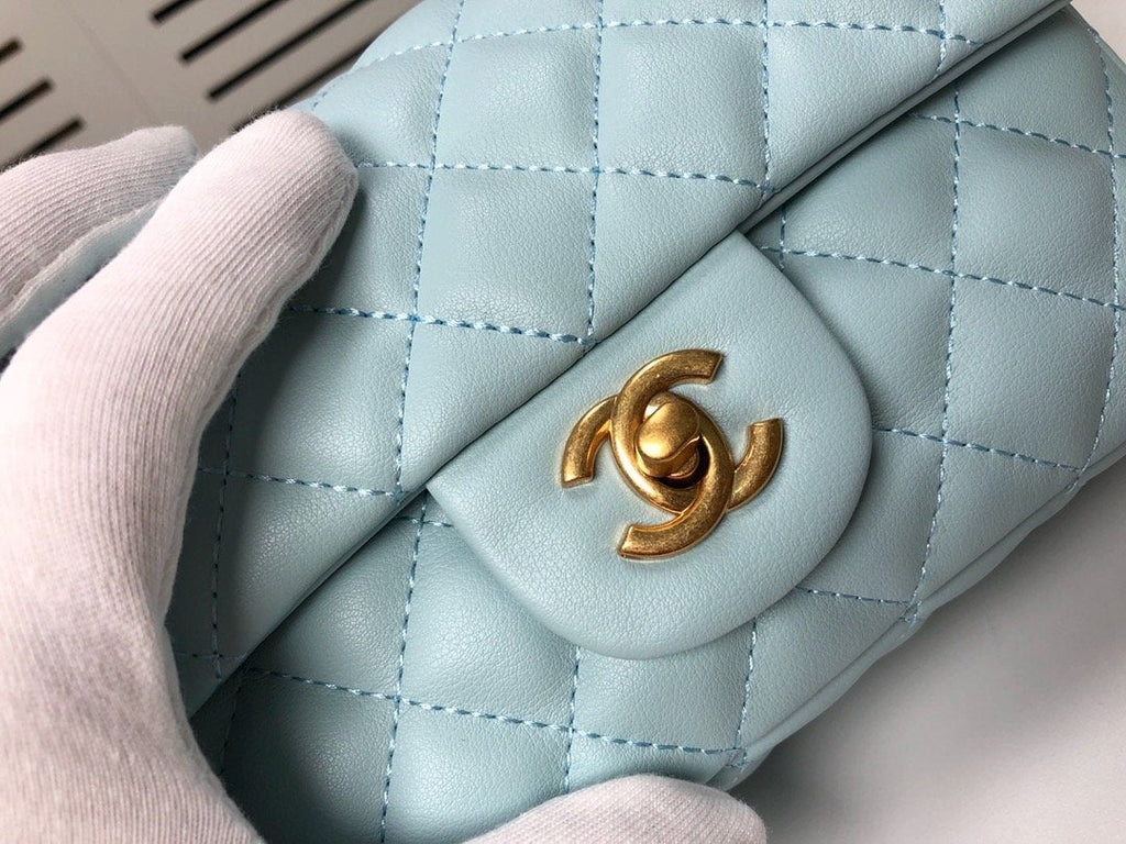 Designer Handbags Chanel 222