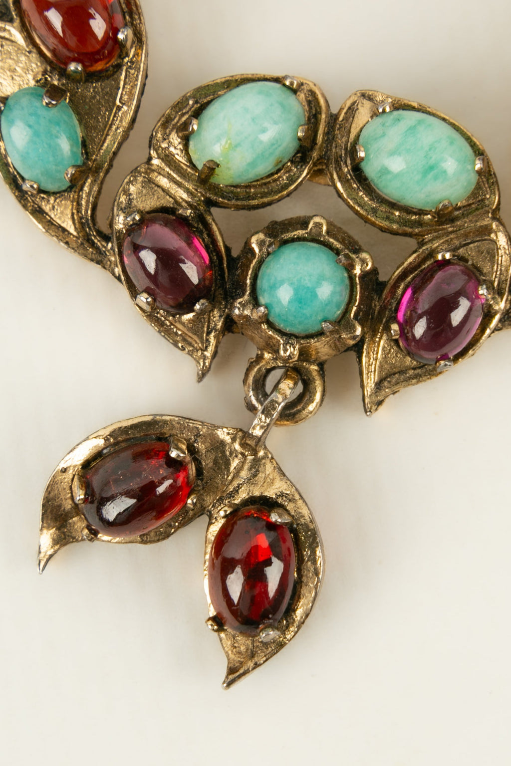 Broche en pâte de verre Dior