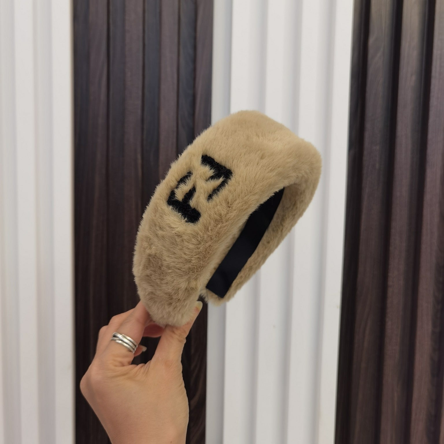 Luxury Hair Band Fendi 028
