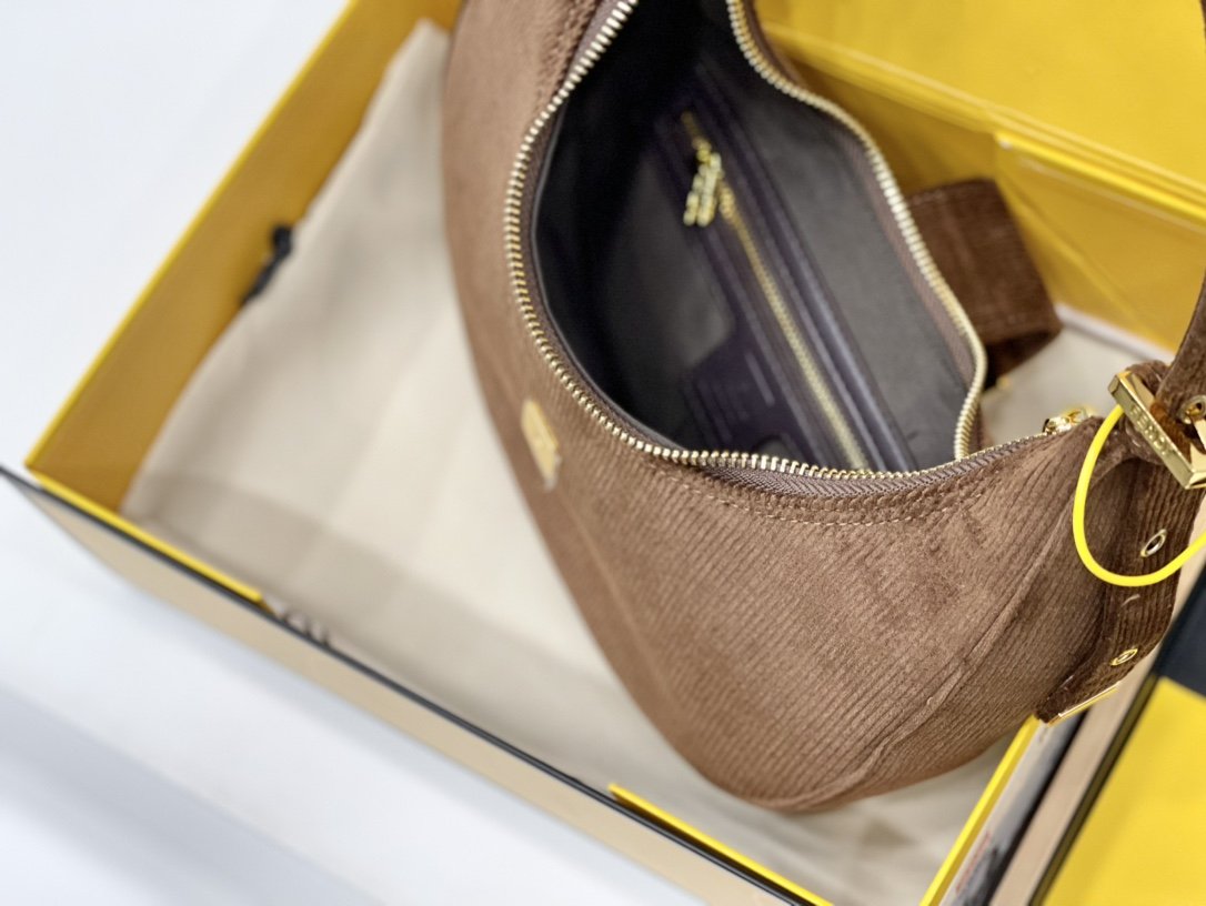 New Arrival Bags Fendi 200