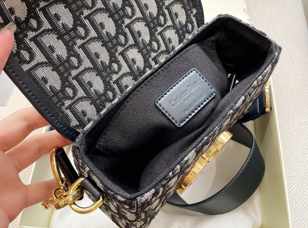 Designer Handbags dior 042