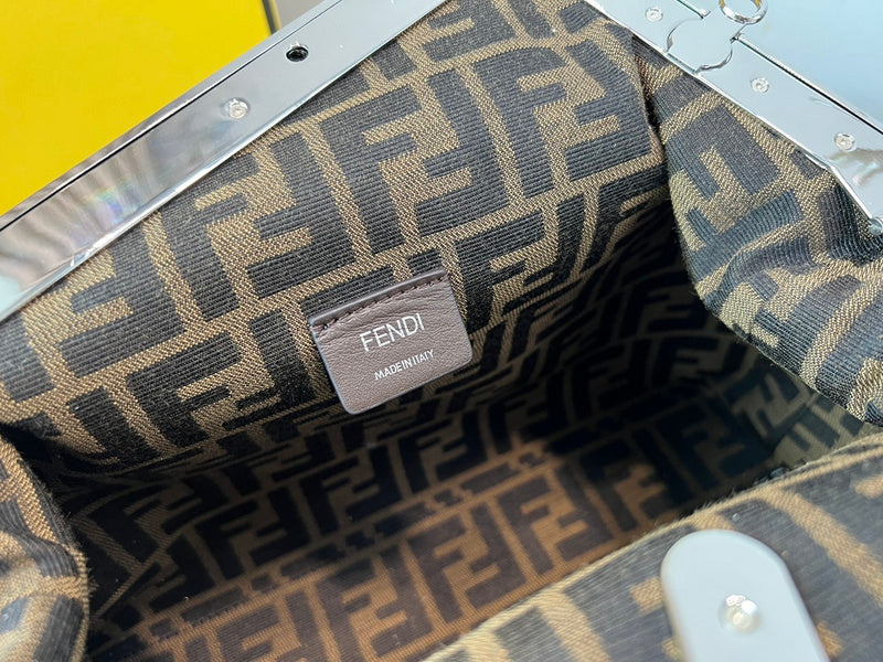FDI - Bags District - 063