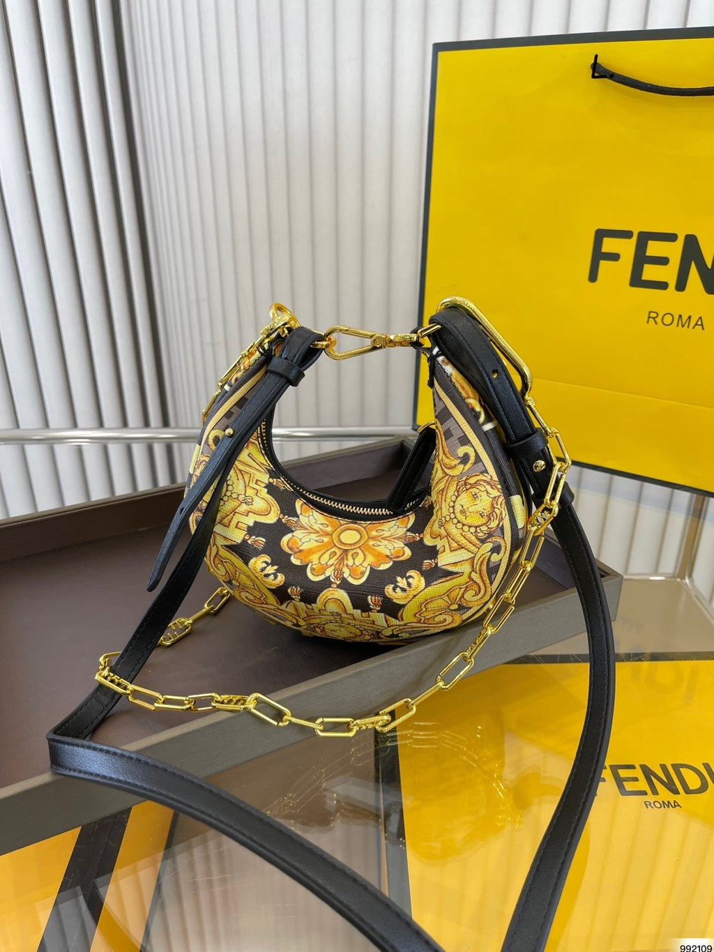Luxury Bags Fendi 278