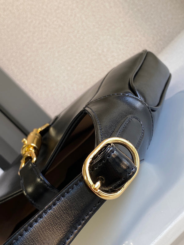 Gucci   Luxury Bags  964