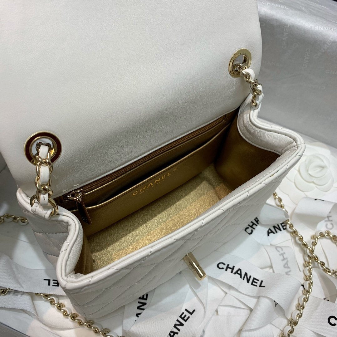 Designer Handbags Chanel 172