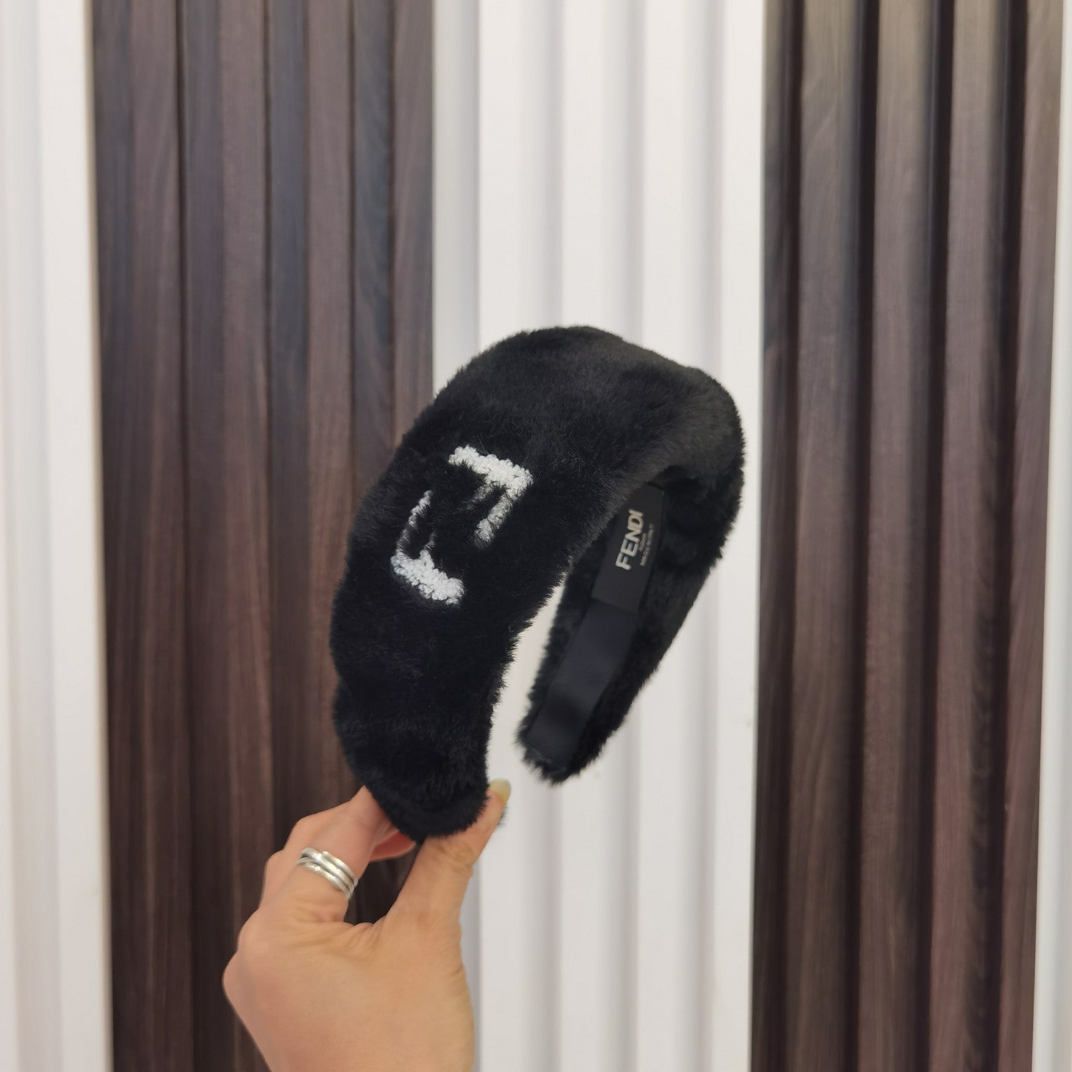Luxury Hair Band Fendi 027