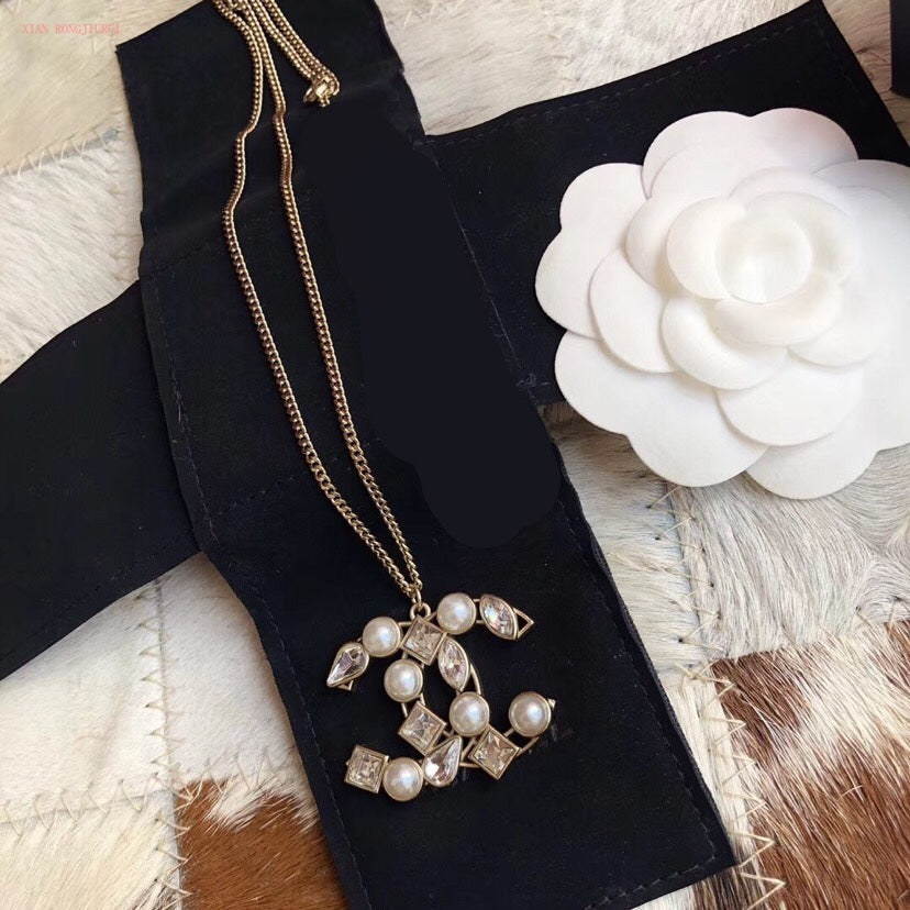 BG - Holiday Necklace chanel057