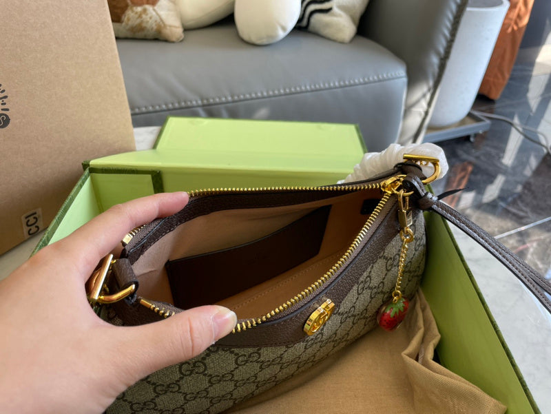 Luxury - Gucci Bags - 159