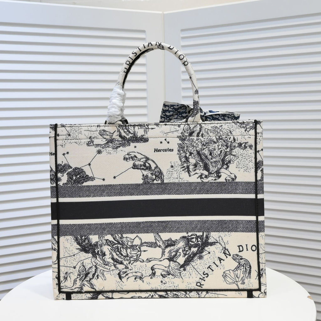 Luxury Handbags Christian Dior 296
