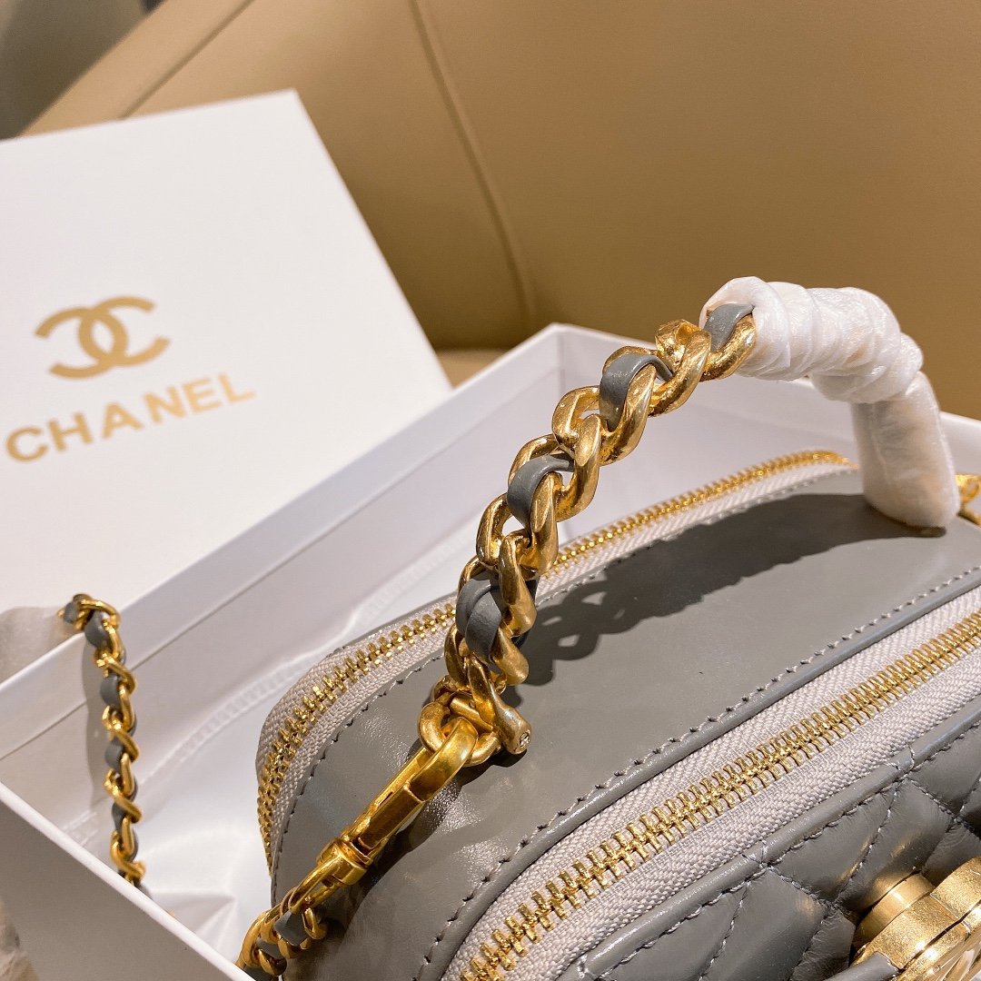 Designer Handbags Chanel 065