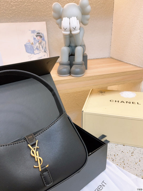 Luxury - Gucci Bags - 150