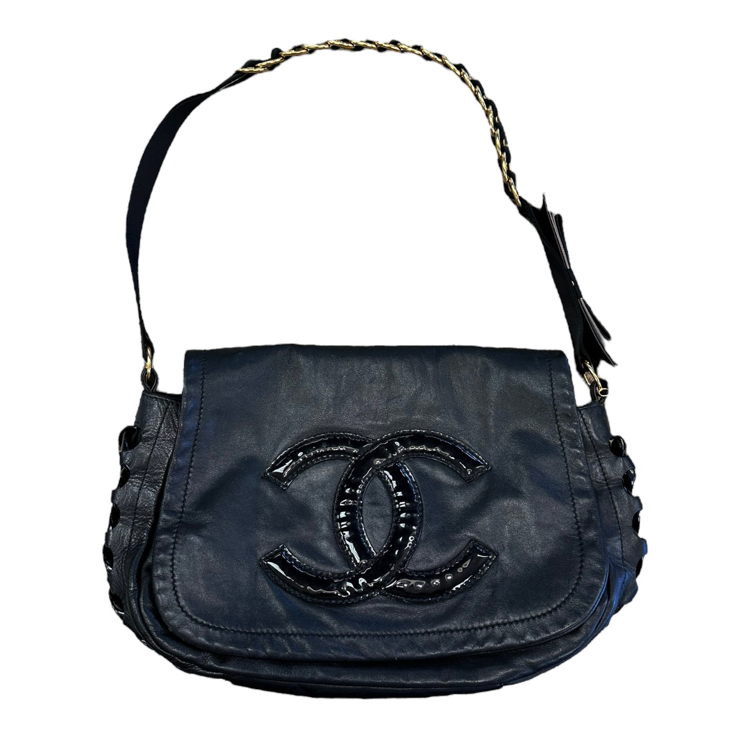 Handbag Designer By Chanel  Size: Medium