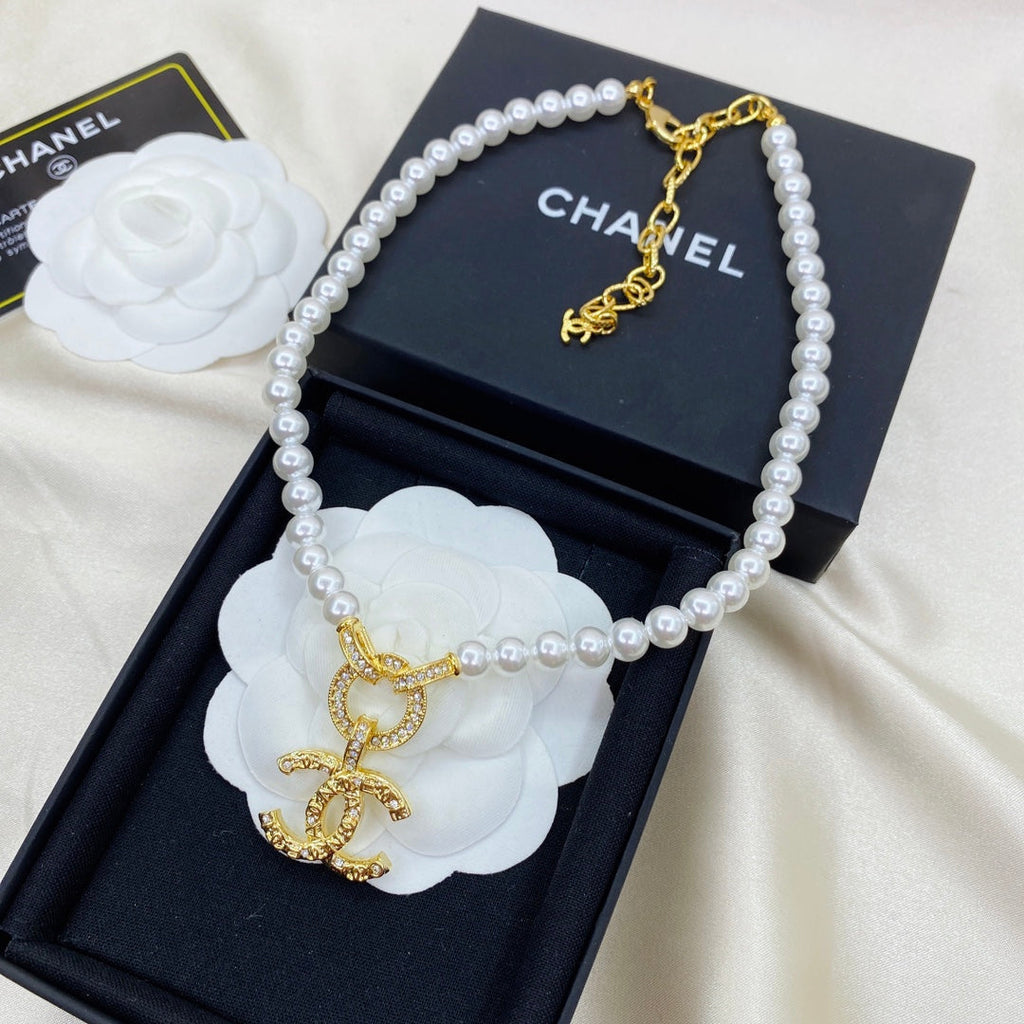 BG - Holiday Necklace chanel031