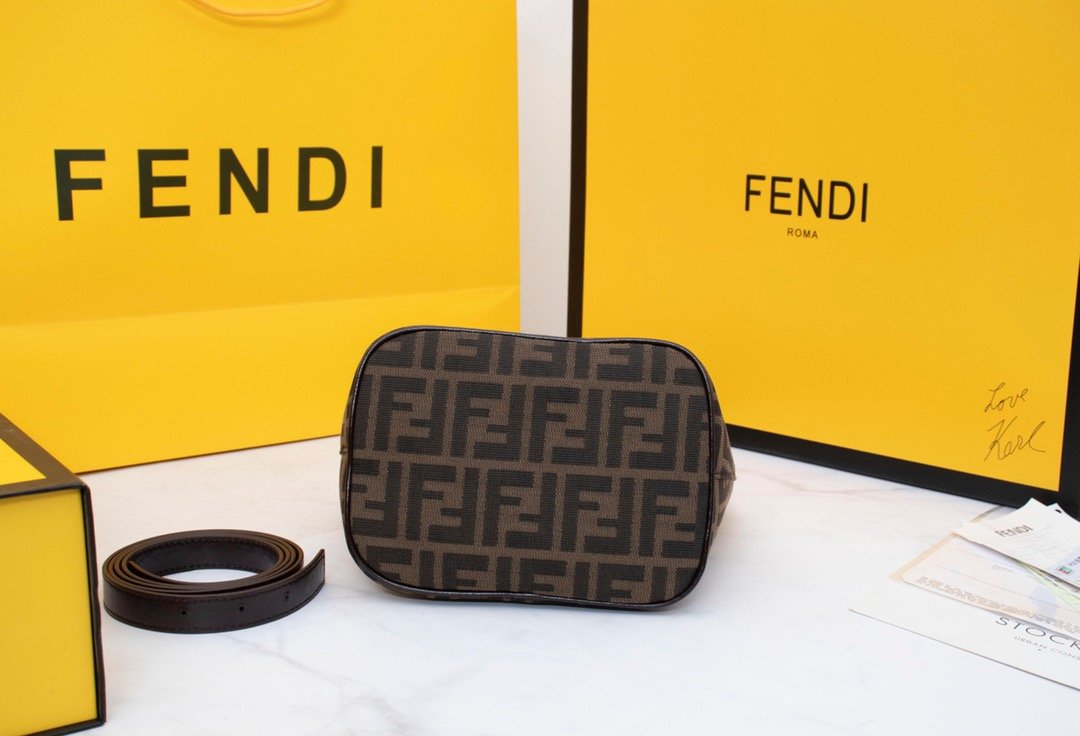 Designer Handbags Fendi 018