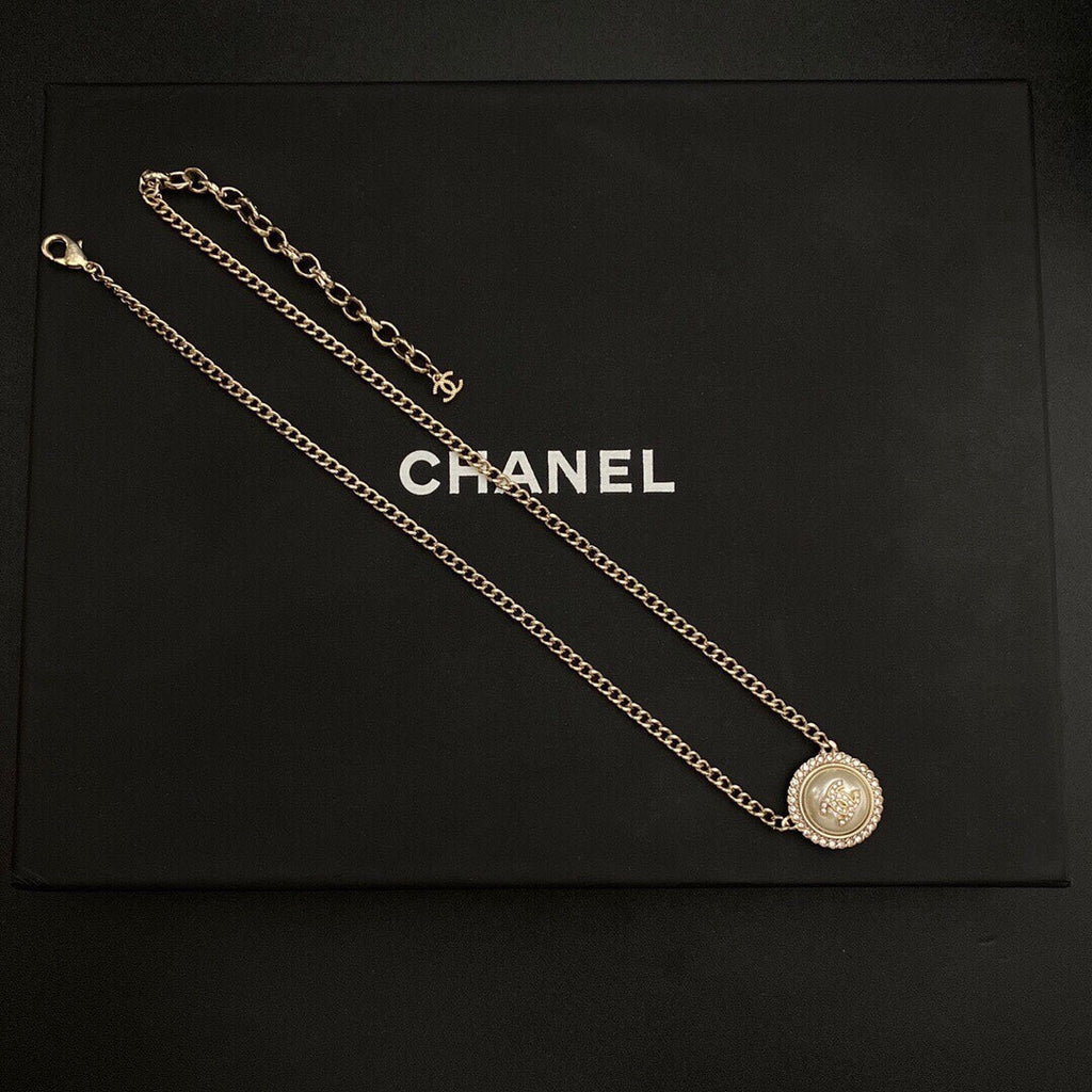 BG - Holiday Necklace chanel034